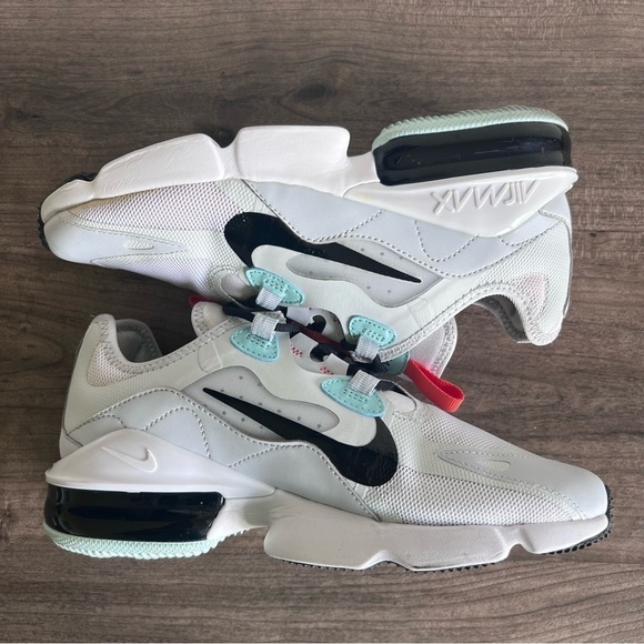 NIKE Women's Air Max Infinity 2 Shoe Size 7 #804 - Picture 6 of 9